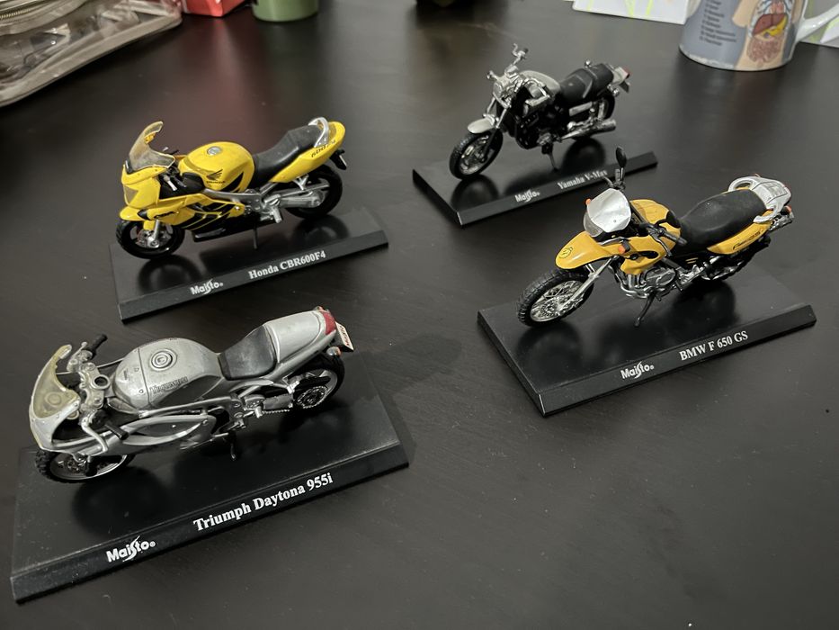 Coleção Super Motos (1:18) Maisto
