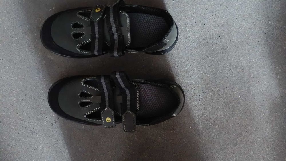 Sprzedam buty robocze