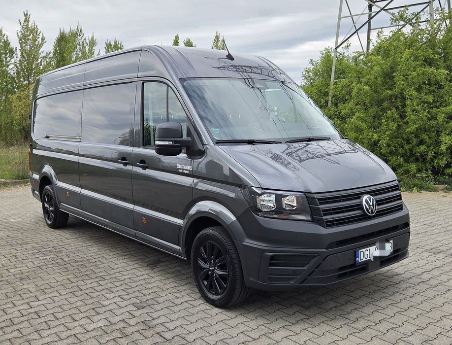 Wynajem bus Nowy CRAFTER maxi Łóżko
