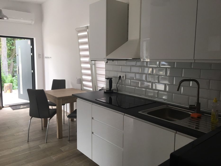 Domki murowane i holenderskie przy wodzie  Rokitki