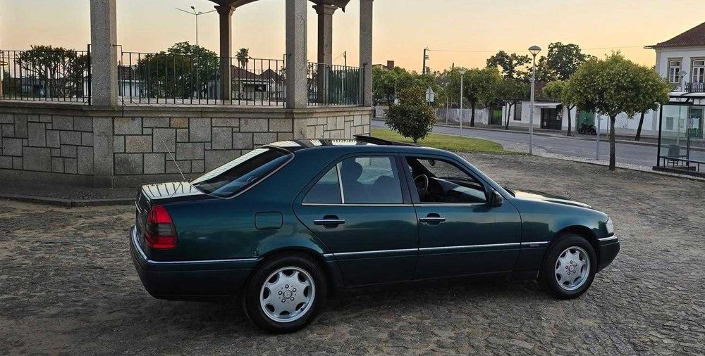Mercedes-Benz C220 Diesel *Novo Preço*