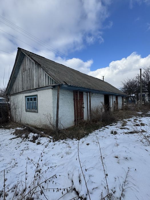 Будинок з земельною ділянкою