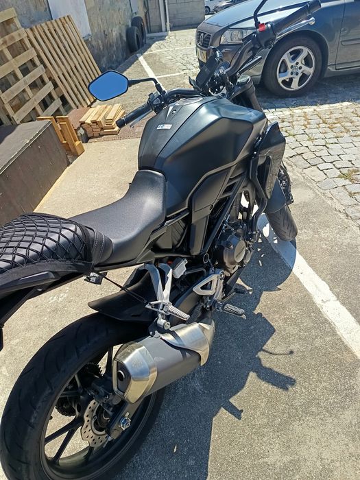 CB 300 Sports café preta
