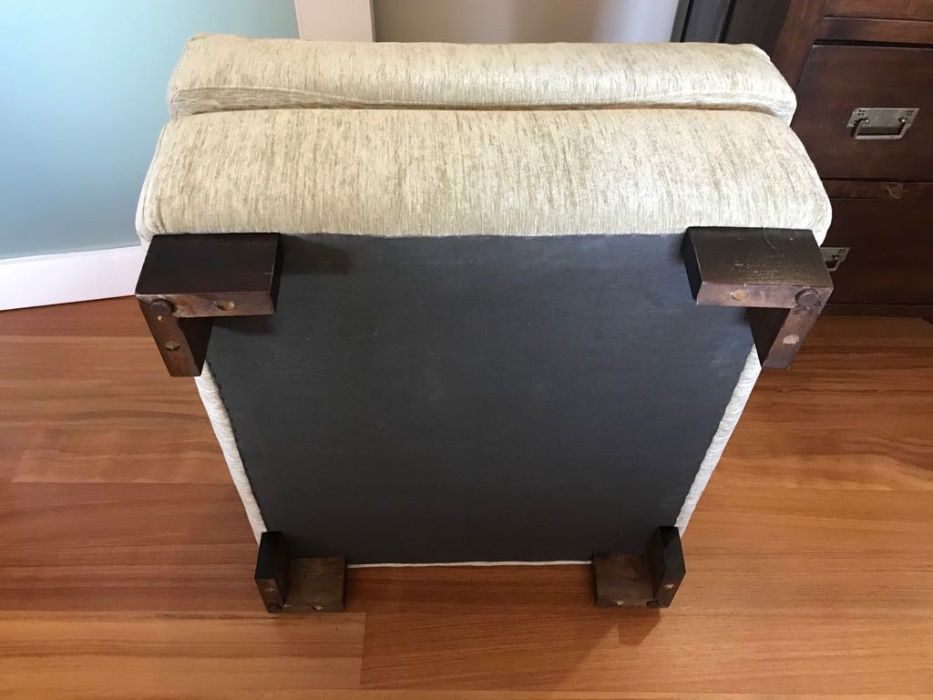 Banqueta Veludo Beije