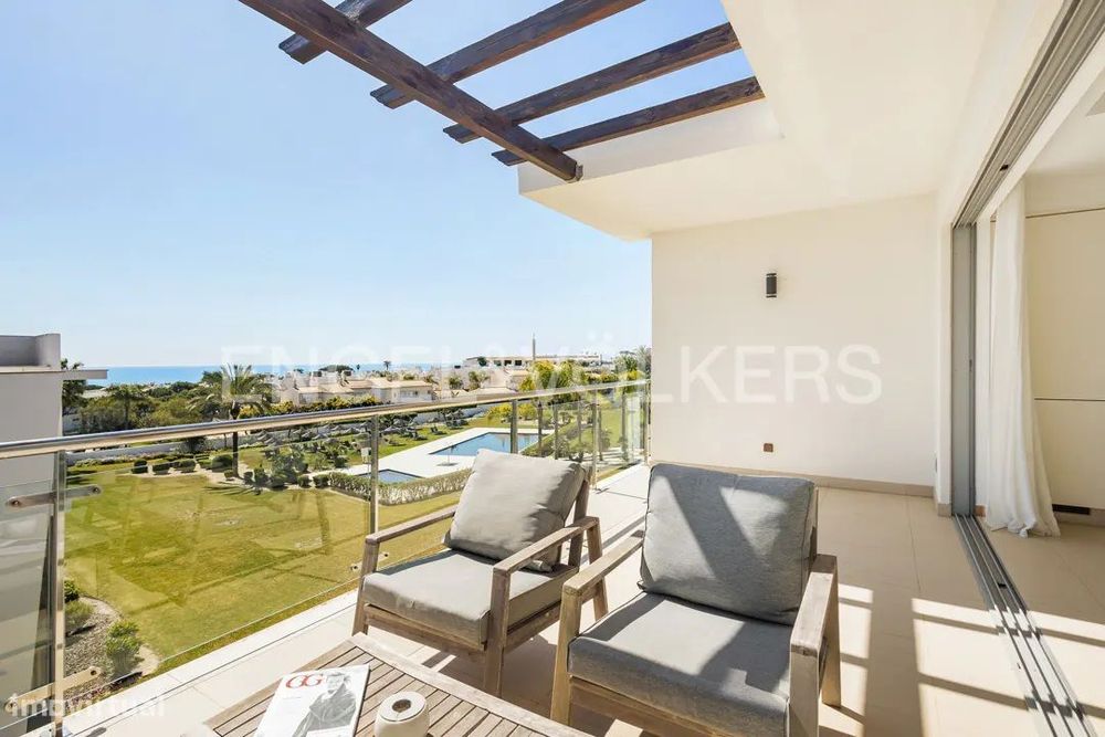 T1 Apartment with Sea View, 600 m from the Beach