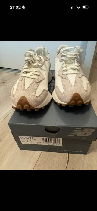 Hit sezonu New Balance WS327AL