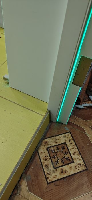 Монтаж межкомнатных дверей установка дверей установка МДФ плинтуса