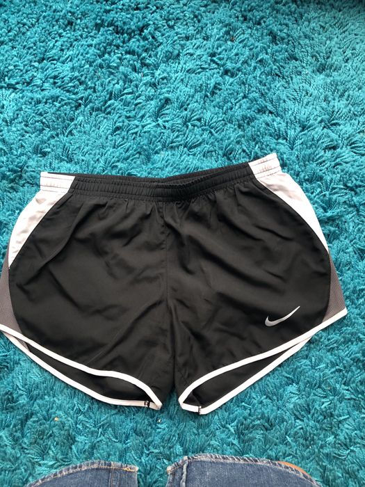 Czarne sportiwe spodenki nike uniwersalne w bdb stanie sport