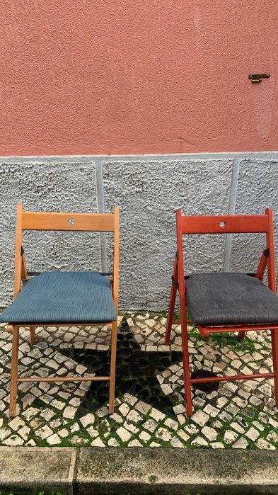 Conjunto de 7 cadeiras por 40 euros