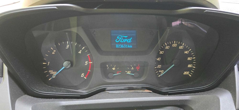 Ford Transit Custom 9 os.
