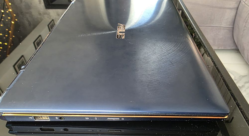 Laptop -tablet asus  niebieski mały stan bardzo dobry