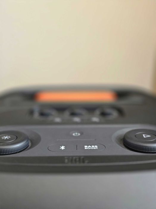 JBL Partybox 710 - Wynajem - Nagłośnij Imprezę Na 100 osób