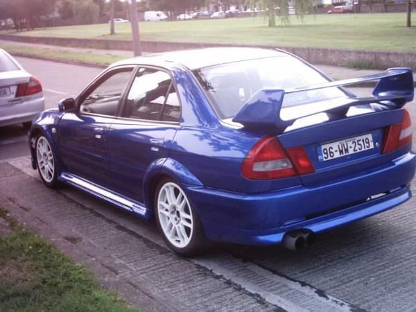 Aileron / lip / spoiler traseiro Universal Tipo Mitsubishi Lancer Evoluition 6