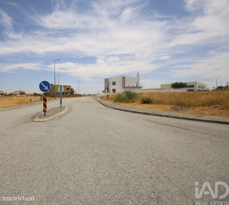 Terreno em Almeida de 550,00 m2