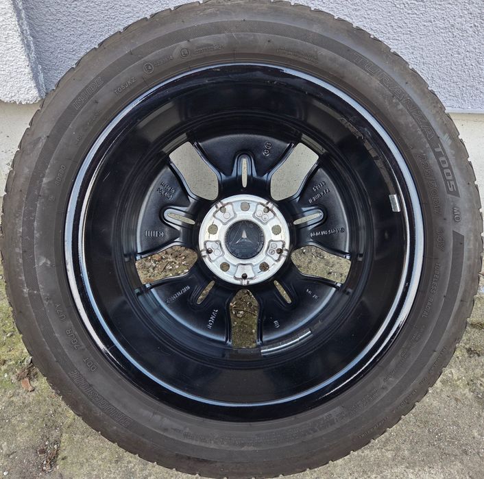 Felgi z oponami Mercedes A B C CLA Klasa 7x17 ET48,5 5x112