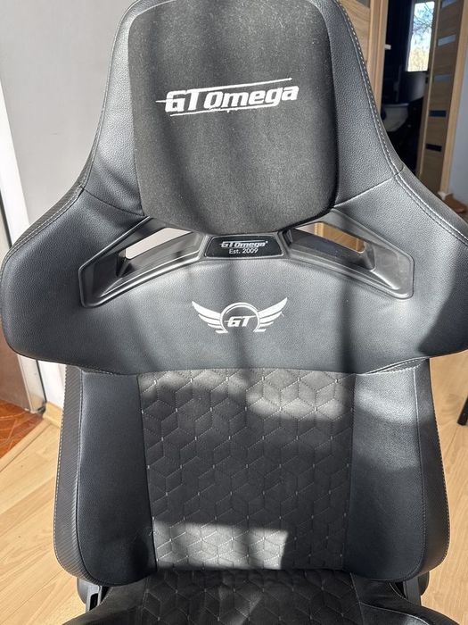 Fotel  GT Omega RS12 Carbon