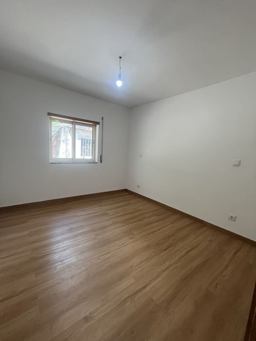 Moradia T3+1 em Gémeos, Guimarães