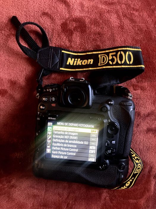 Nikon D500+GRIP=EXCELENTE