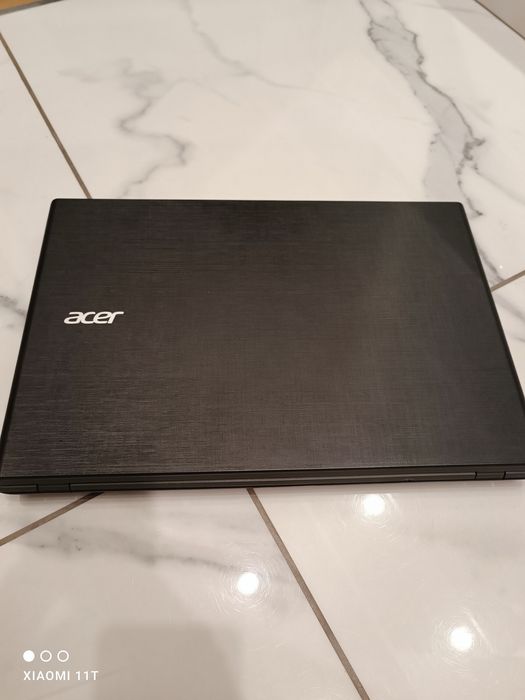 Laptop Acer aspire E5 573 series N15Q1 w idealnym stanie SSD Intel i3