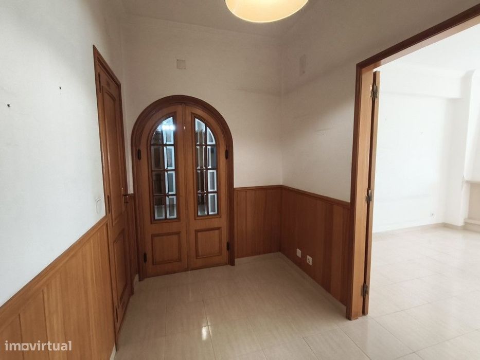 Apartamento T3 no Infantado (Loures) com Arrecadação