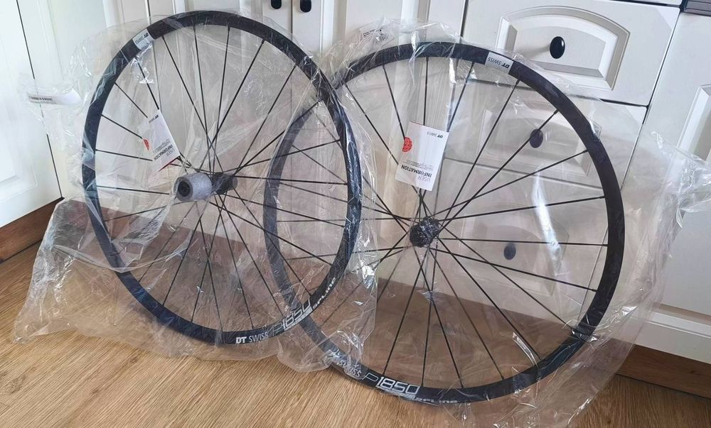 Nowe koła DT Swiss P1850, tarcze, sztywne osie