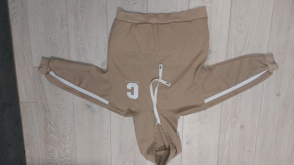 Спортивний костюм для дівчинки,можливий торг