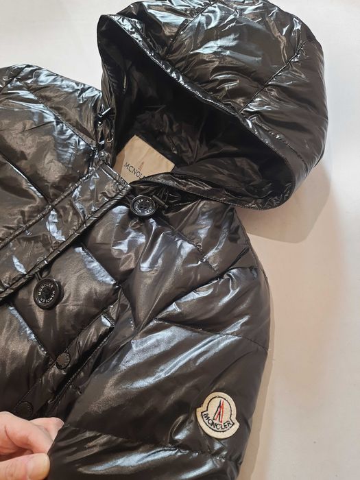 Moncler женская куртеа, пуховик