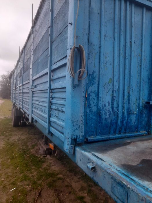 Напівпричіп полуприцеп  МАЗ