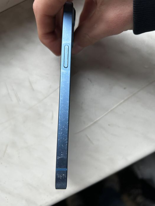 Iphohne 13  niebieski