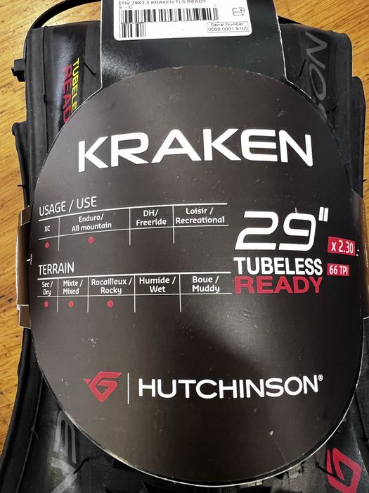 Hutchinson Pneu de MTB Kraken SideSkin Tubeless 29” x 2.30 - NOVO
