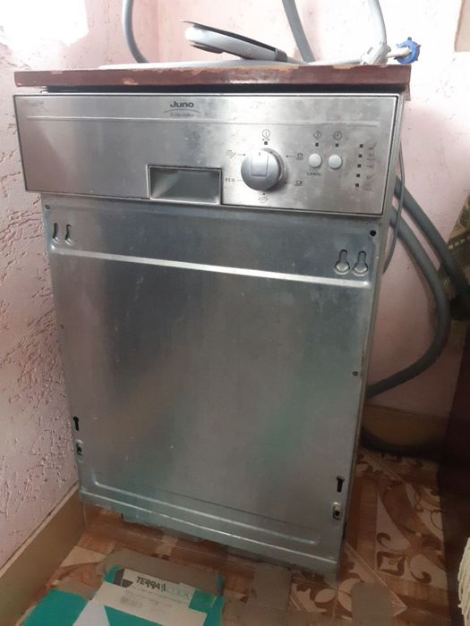 Посудомийна машинка