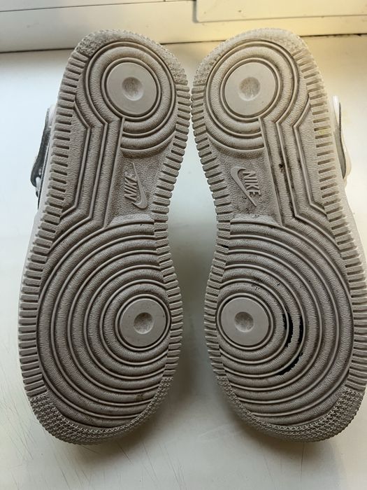 Кросівки Nike Force 1 Mid оригінал шкіра в ідеальному стані.
