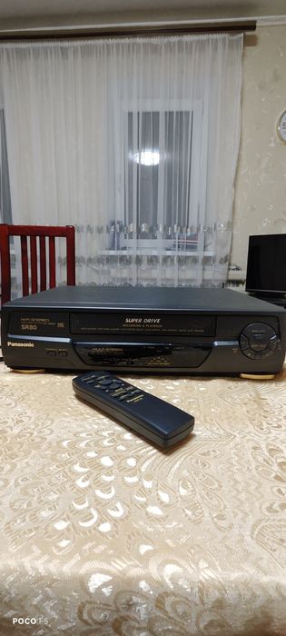 Видеомагнитофон Panasonic