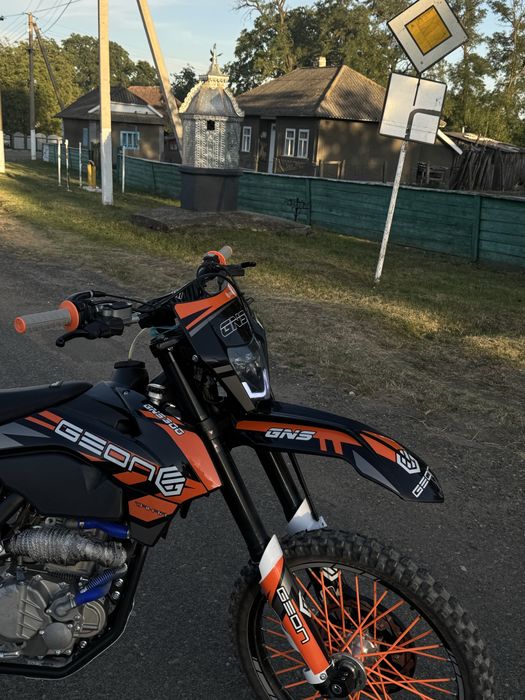 Продам Geon Dakar GNS 300, в дуже гарному стані!