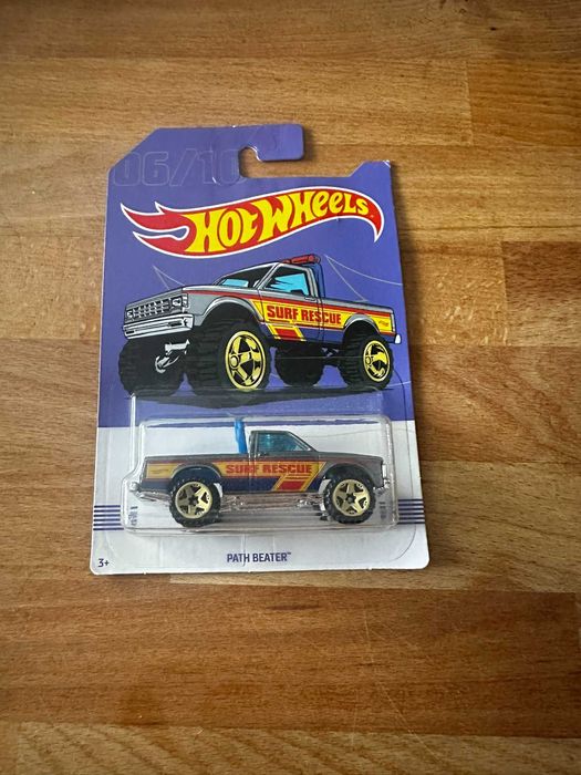 Hot Wheels Path Beater