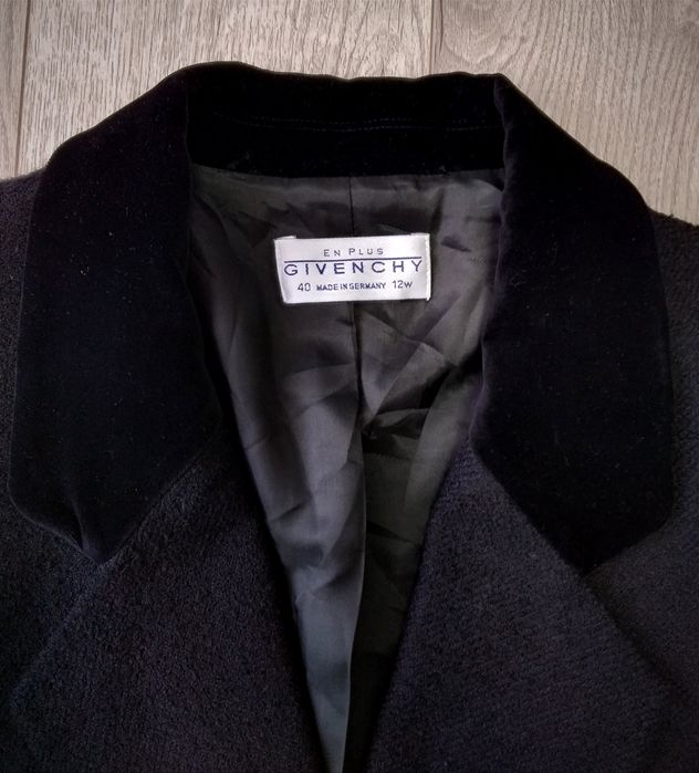 Givenchy. Пиджак. Оригинал. Размер М-L.