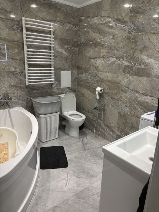 Продається квартира у центрі м.Борщів