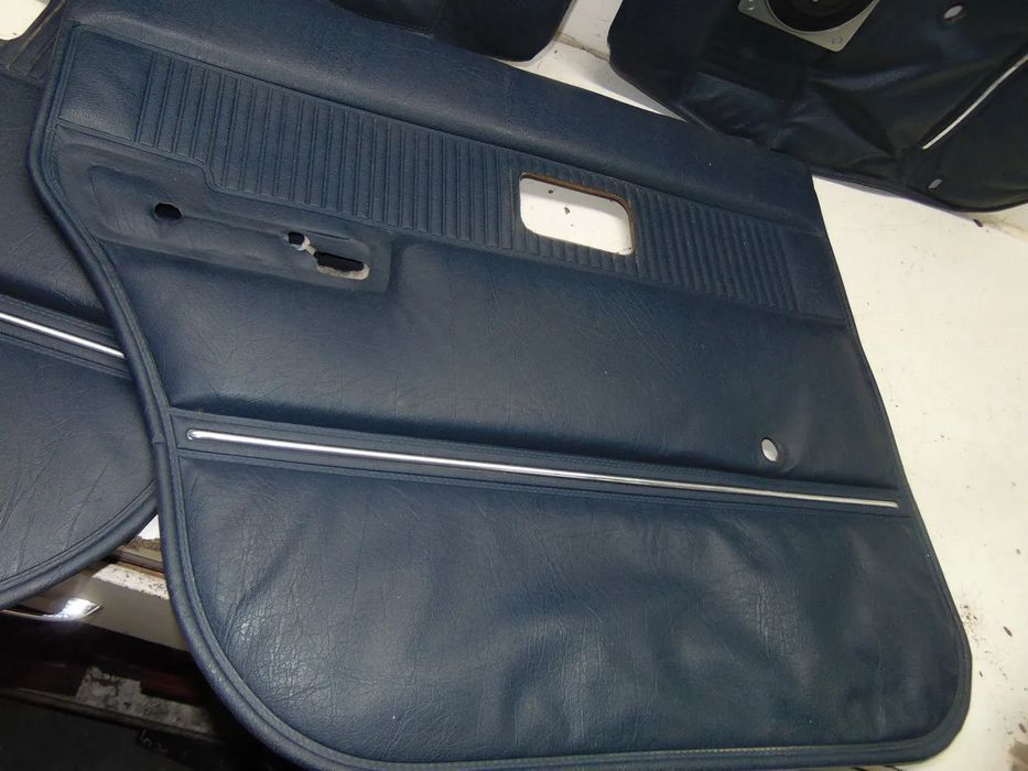 Volvo 244 limousine quartelas " usado em bom estado