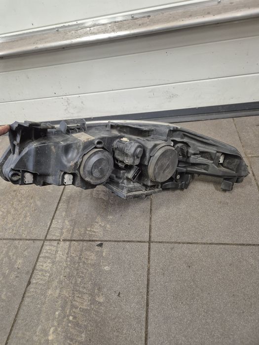 Lampa xsenon Laguna 2 lift