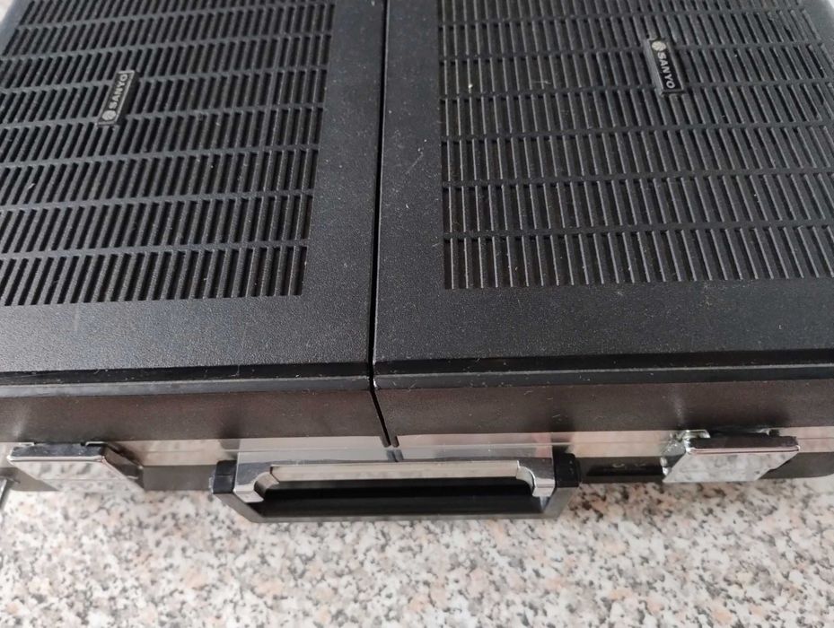 Музцентр , музкомбайн 72 г выпуска SANYO G2612N