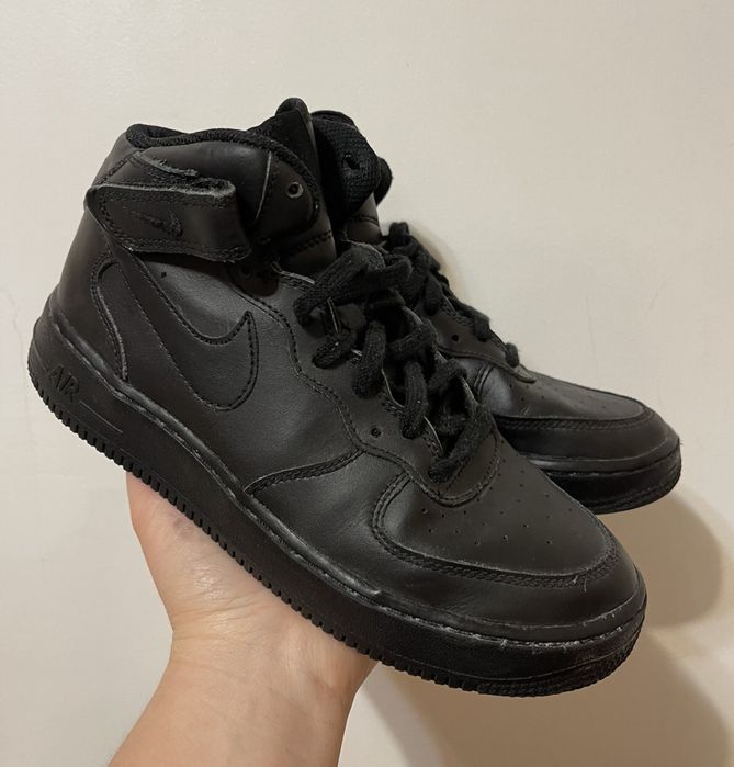Кроссовки Nike Air Force 1 Mid