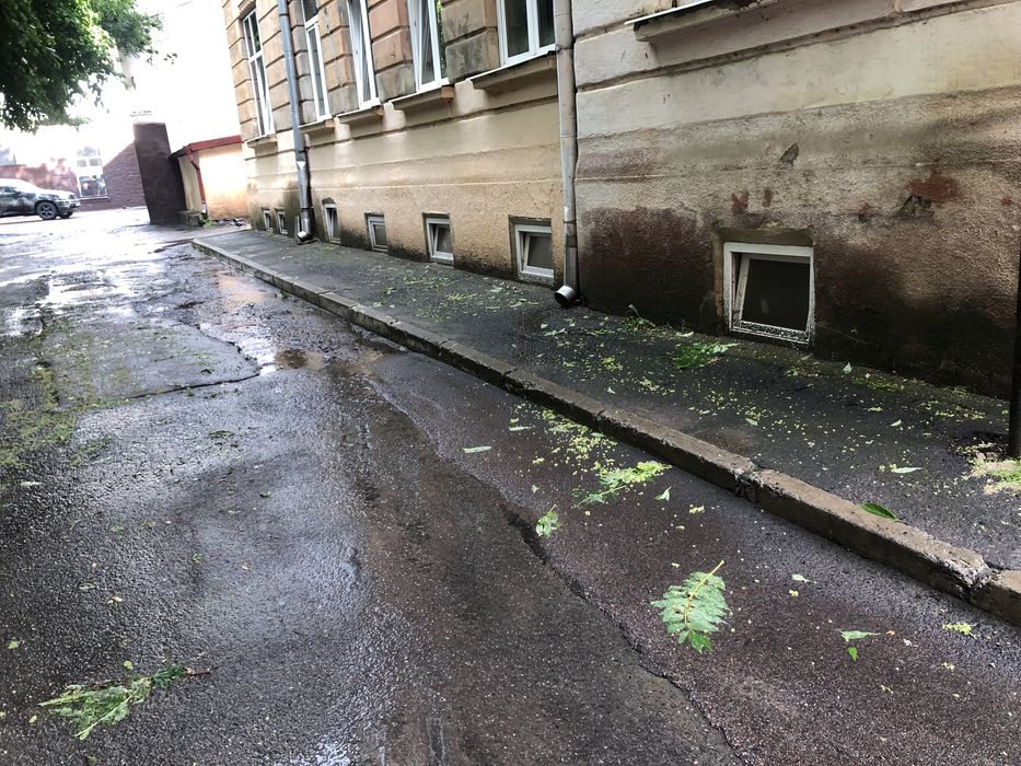 Приміщення, центр міста, Університецька, СПА 130кв. М Власник!