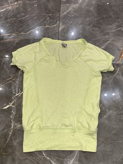 Neonowa luźna bluzeczka Nike rozm. Xs