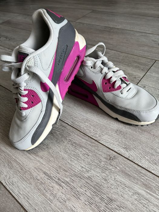 Buty Nike Air Max 90 essential, rozmiar 38, wkladka 24,5cm. Stan bdb.