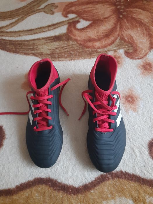 Buty sportowe,korki "firmy adidas