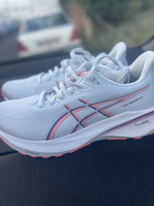 os ASICS Gel Roadmile 3