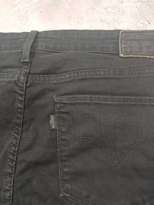 Джинси Levis Premium. Розмір 32
