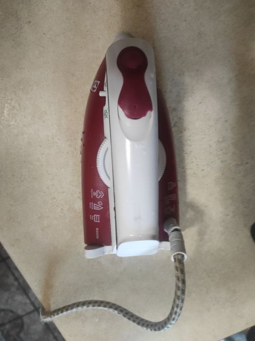 Дорожный утюг Electrolux