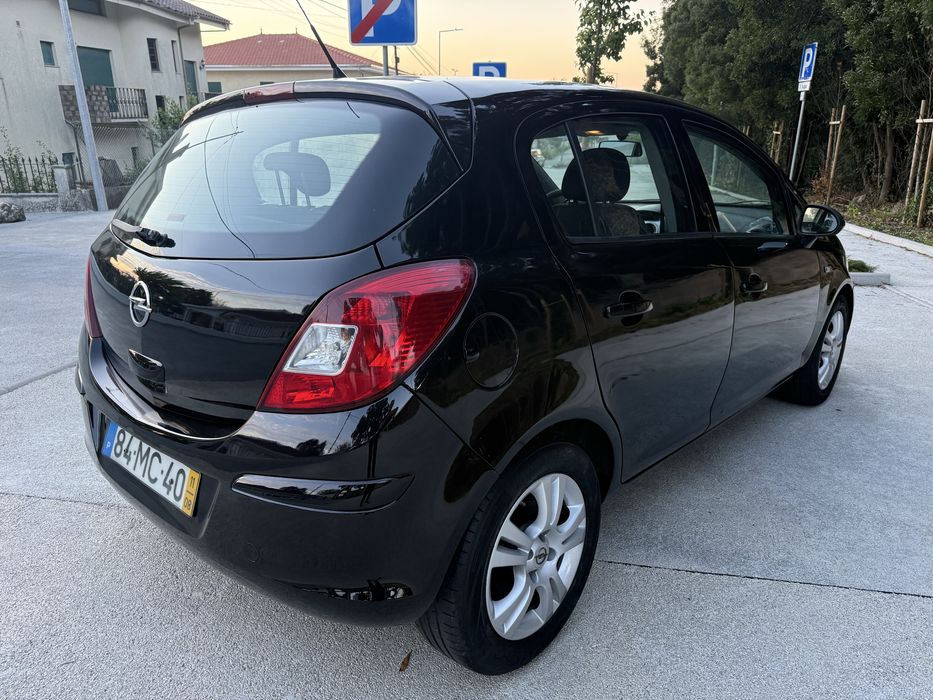 Opel corsa 1.2 gasolina 130.000 km