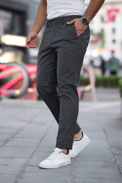 Штани slim-fit.            .